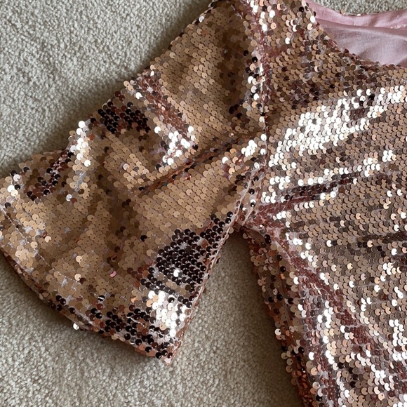 Rose gold sequin blouse - Picture 2 of 4
